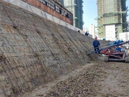 拉孜建筑边坡支护